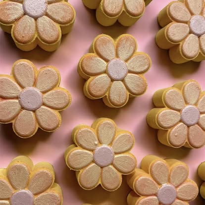 Flower Bath Bomb w/Embeds