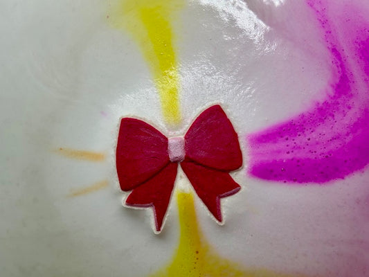 Embeded Bow Tail Bath Bomb